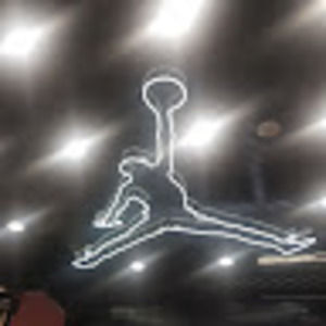 Meet your Posher, Ali